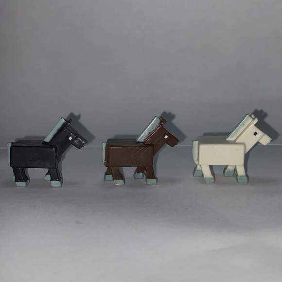 Multi-Colored Minecraft Mini-Figures - Picture 13 of 13